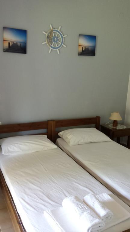 Rooms Leonidas 키사모스 외부 사진