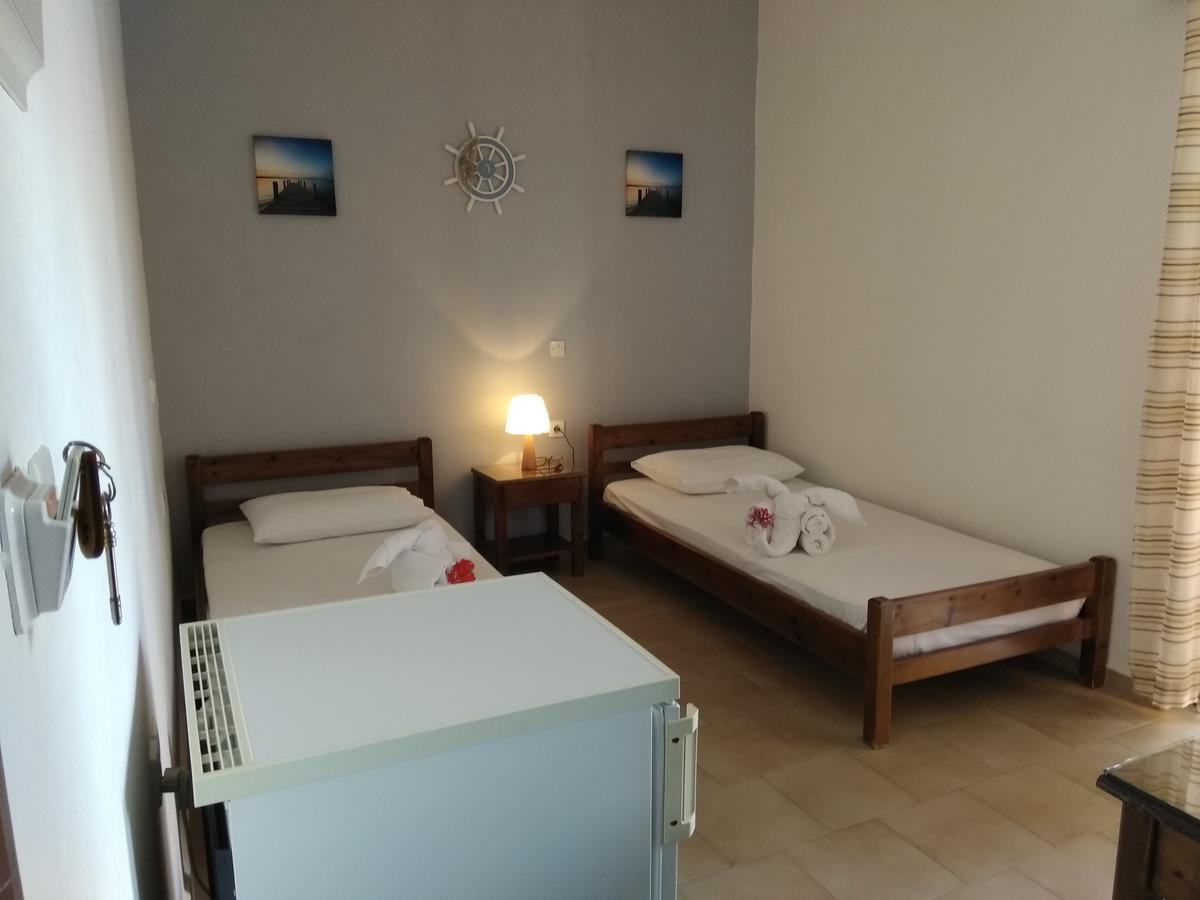 Rooms Leonidas 키사모스 외부 사진